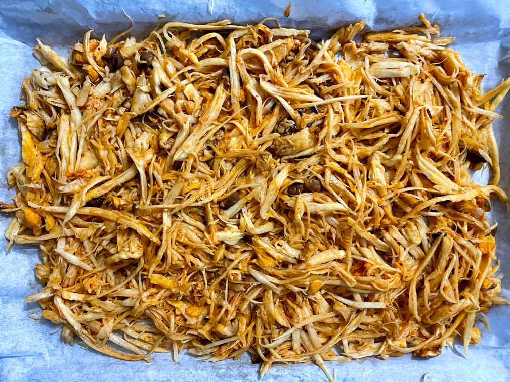 Mixed mushrooms with spices